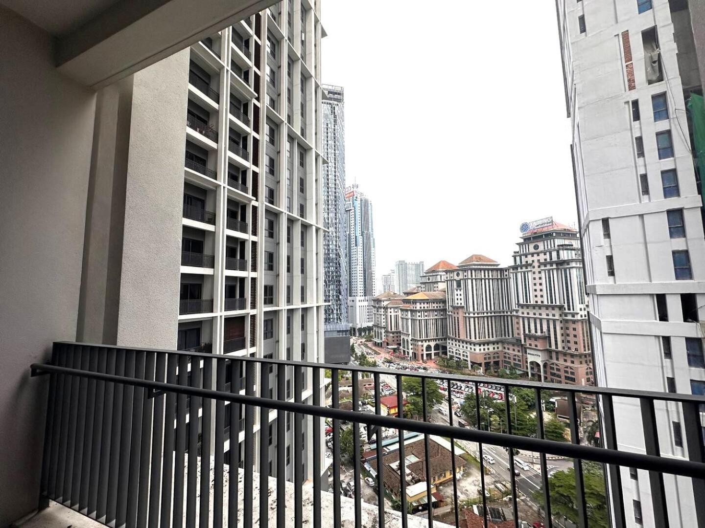 The Mews Klcc Apartment Куала Лумпур Екстериор снимка